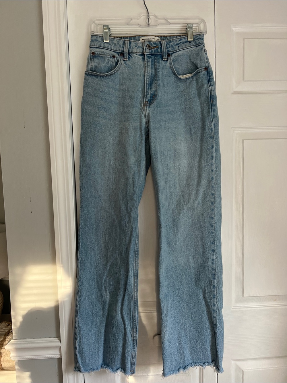 Abercrombie & Fitch High Rise 90’s Relaxed Jeans (Curve Love)